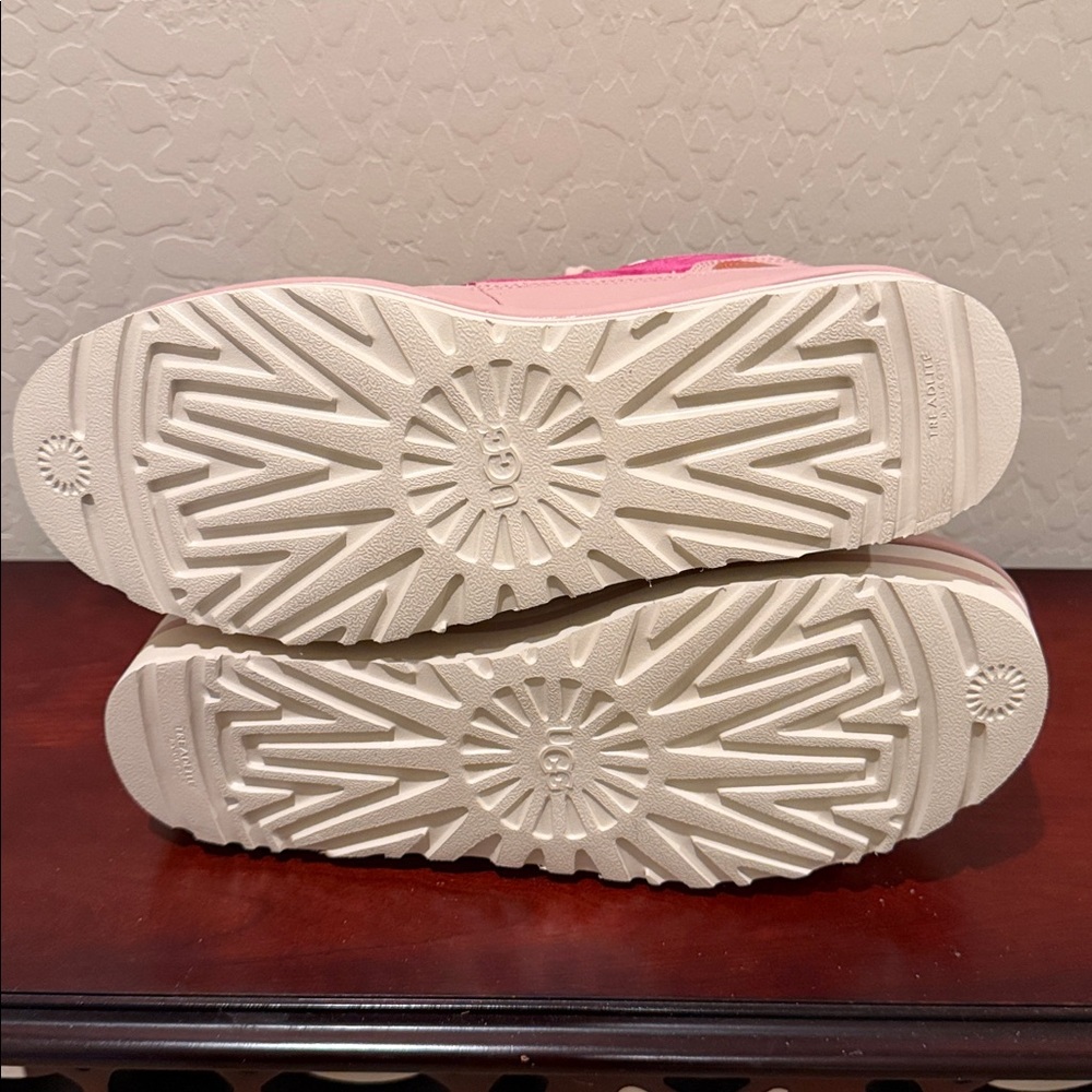 UGG Women’s Pop Punk Pink Platform Sneaker SZ 11 - Picture 10 of 14